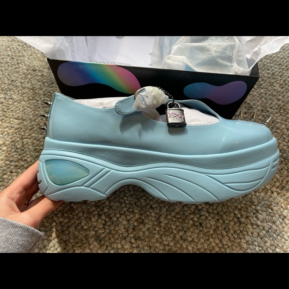 KOI FOOTWEAR BLUE MARY JANES NWT US WOMENS SIZE 10 IMPORTED FROM UK